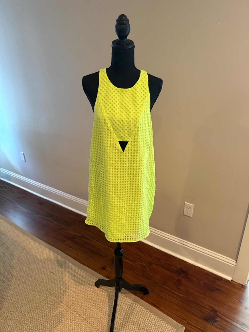Gianni Bini Neon Yellow Sleeveless Shift Dress